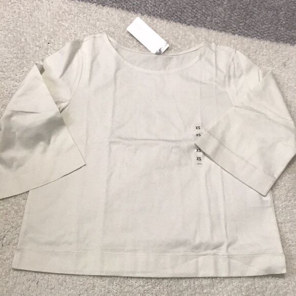 NWT- UNIQLO- XS - Picture 1 of 7